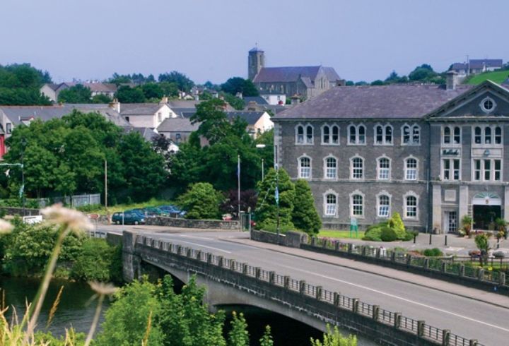 charming-villages-ni-belleek